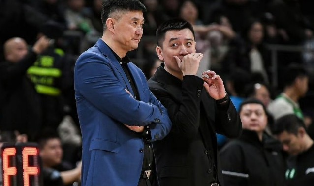 世界杯直播下载-杨鸣力挺杜锋:4个月前他还是全运冠军 达不到球迷预期马上喊下课